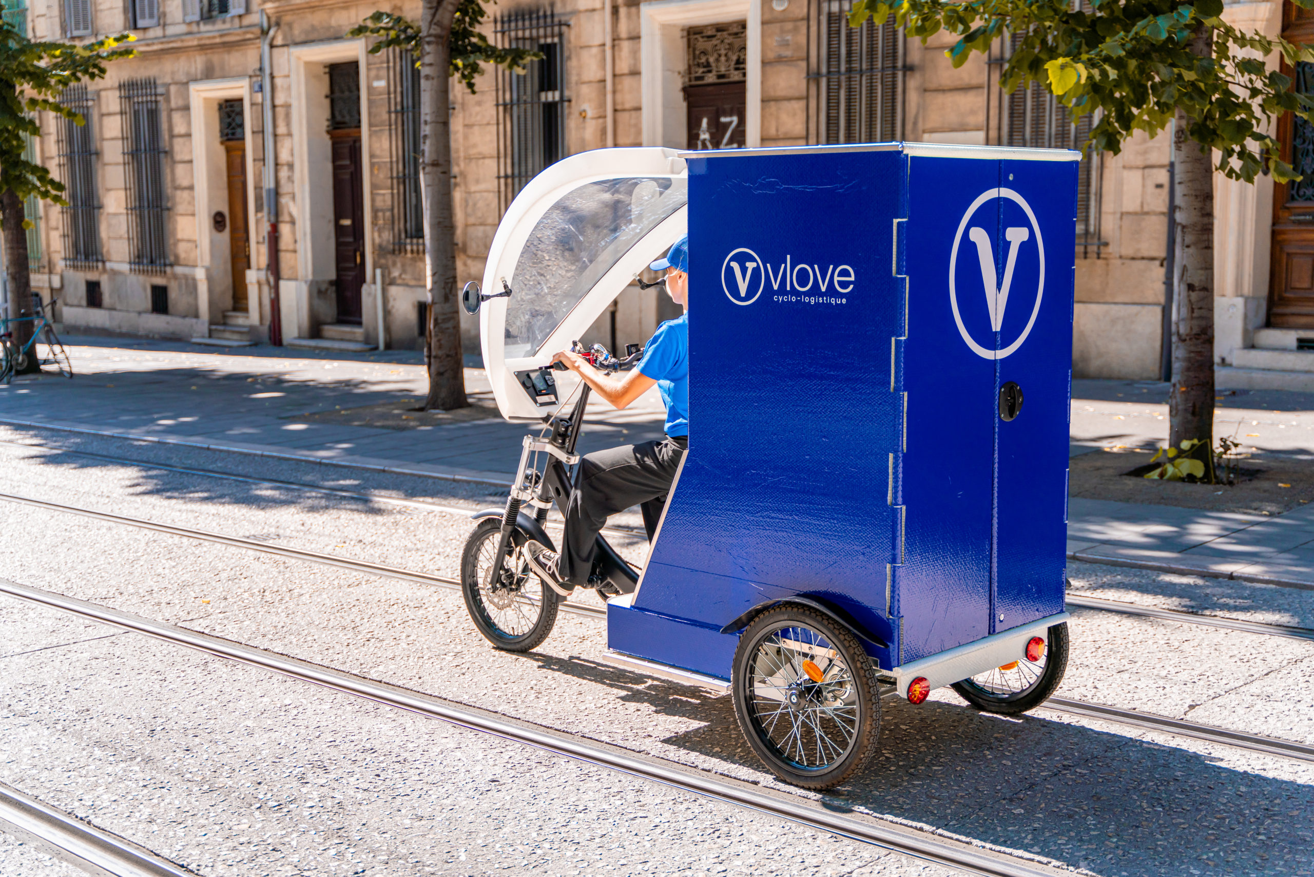 Livraison en vélo-cargo avec Vlove Cyclo-logistique